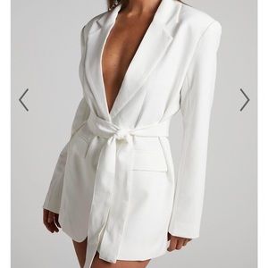 Show po blazer dress